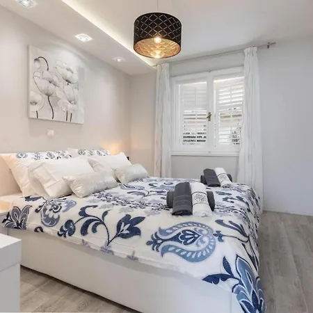 Center Apartamento *